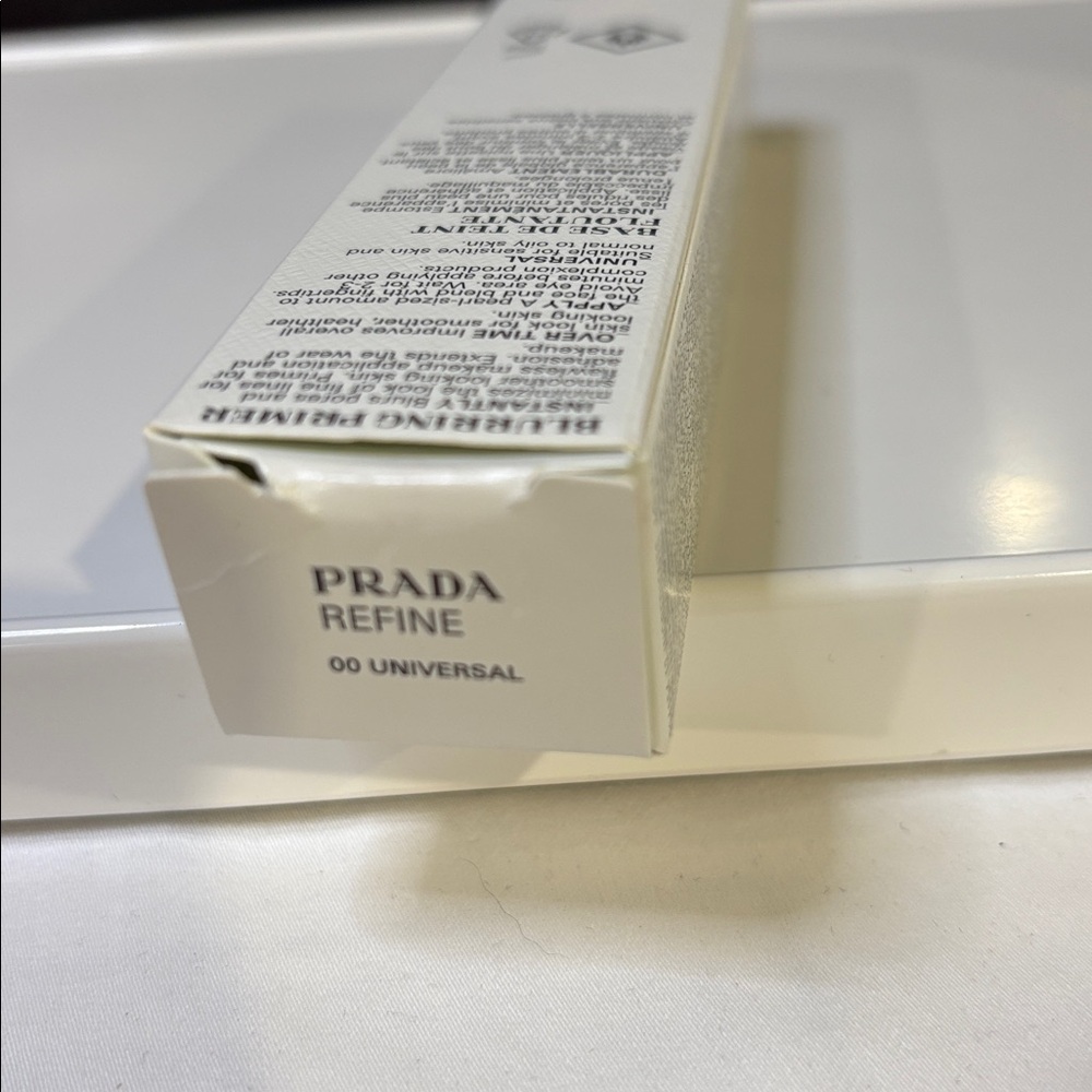Prada Refine Primer - 00 Universal - Picture 4 of 4